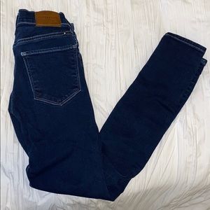 Lucky Jeans, dark wash